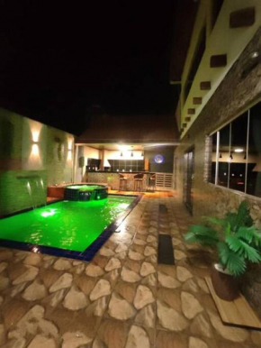 Lofts Toca das Corujas - Piscina e jacuzzi com aquecimento solar